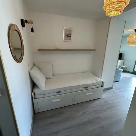 Neuf Lumineux Et Agreable En Rdc Avec Terrasse - 33 아파트 닥스