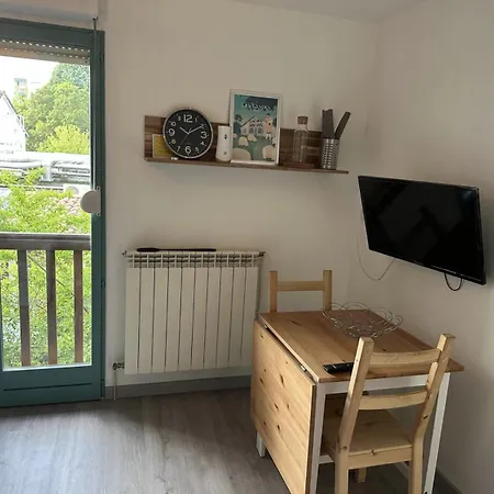 Neuf Lumineux Et Agreable En Rdc Avec Terrasse - 33 *