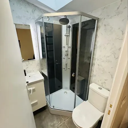 Neuf Lumineux Et Agreable En Rdc Avec Terrasse - 33 아파트 *