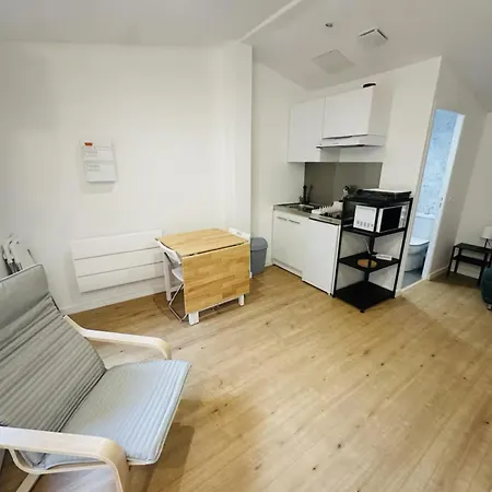 Neuf Lumineux Et Agreable En Rdc Avec Terrasse - 33 아파트